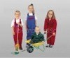 Kinder-Arbeitsbekleidung als Latzhose oder Overall in den Farben kornblau, grn, rot. Klicken fr mehr Info zum Artikel
