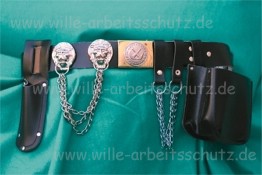 Koppel komplett mit Koppelschlo�, Hammerkette 3-teilig, L�wenkopfkette 3-teilig, Messertasche, doppelter Nageltasche. Klicken f�r Gro�bild