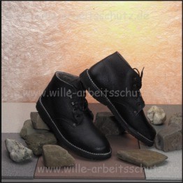 Schuhe mit Autoreifensohle als Schn�rschuhe, mit Lammfellfutter und Fu�bett. Klicken f�r Gro�bild
